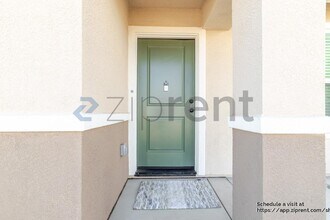 12634 Rosefinch Wy in Rancho Cordova, CA - Building Photo - Building Photo