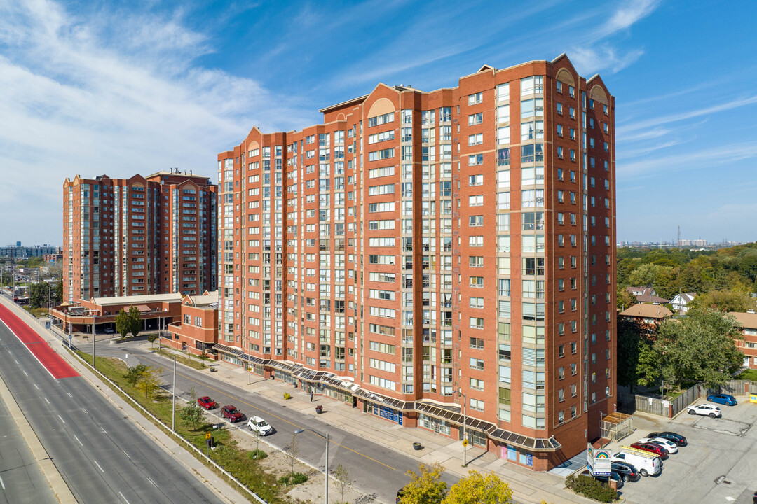 Rainbow Village Condominium in Toronto, ON - Building Photo