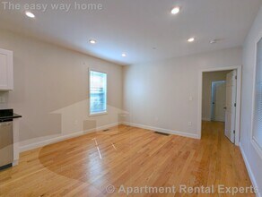 44 Cogswell Ave, Unit #3 in Cambridge, MA - Building Photo - Building Photo
