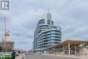 2885 Bayview Ave in Toronto, ON - Building Photo