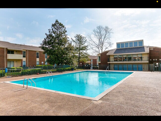 515 Basswood Ave-Unit -K102 in Nashville, TN - Building Photo - Building Photo