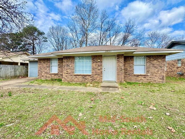 property at 3600 Pembrook Dr