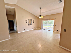 1379 California Dr in Melbourne, FL - Building Photo - Building Photo
