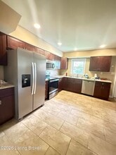 4011 Glen Valley Rd in Louisville, KY - Building Photo - Building Photo