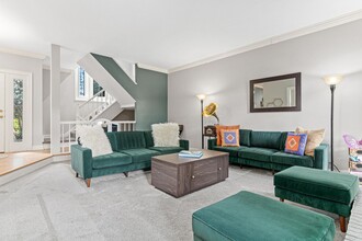 6445 Vernon Ave S in Minneapolis, MN - Building Photo - Building Photo