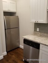 19 Perrin St in Boston, MA - Building Photo