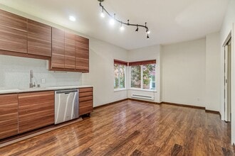 1828 11th Ave in Seattle, WA - Building Photo - Building Photo