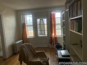 28 Quint Ave in Boston, MA - Building Photo - Building Photo