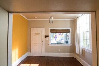 1116 Mandeville St in New Orleans, LA - Foto de edificio - Building Photo