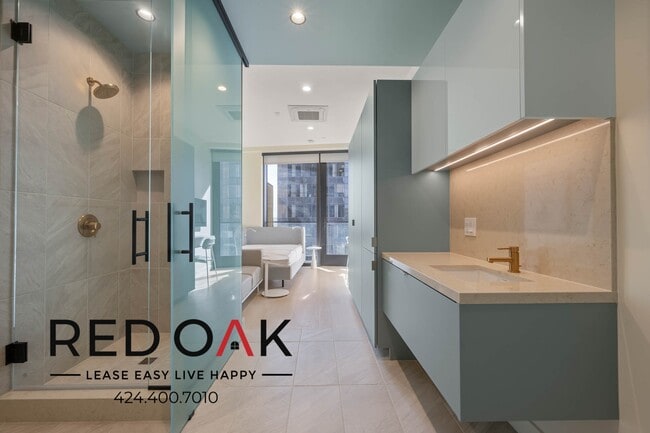 6401 Wilshire Blvd in Los Angeles, CA - Building Photo - Building Photo