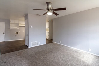 1808 Las Cruces Ln in Wichita Falls, TX - Building Photo - Building Photo