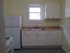 157 Arlington Ct #1 in San Antonio, TX - Foto de edificio - Building Photo