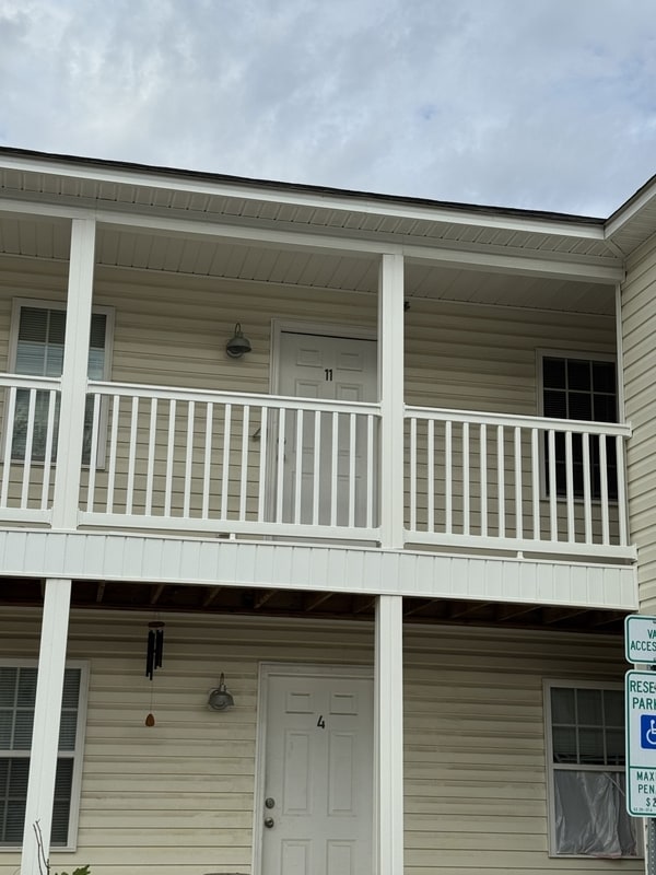 1150 Cross Creek Cir in Greenville, NC - Building Photo - Building Photo