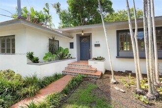 1431 Algeria Ave in Coral Gables, FL - Building Photo - Building Photo
