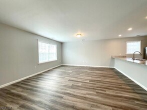 10 Ryerson Rd in Hopatcong, NJ - Building Photo - Building Photo
