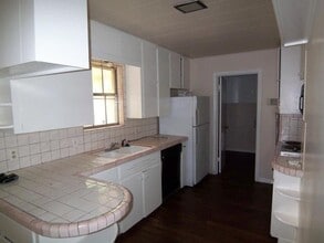 1809 Rogge Ln in Austin, TX - Building Photo - Building Photo