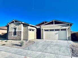 4013 W Buist Ave in Laveen, AZ - Building Photo