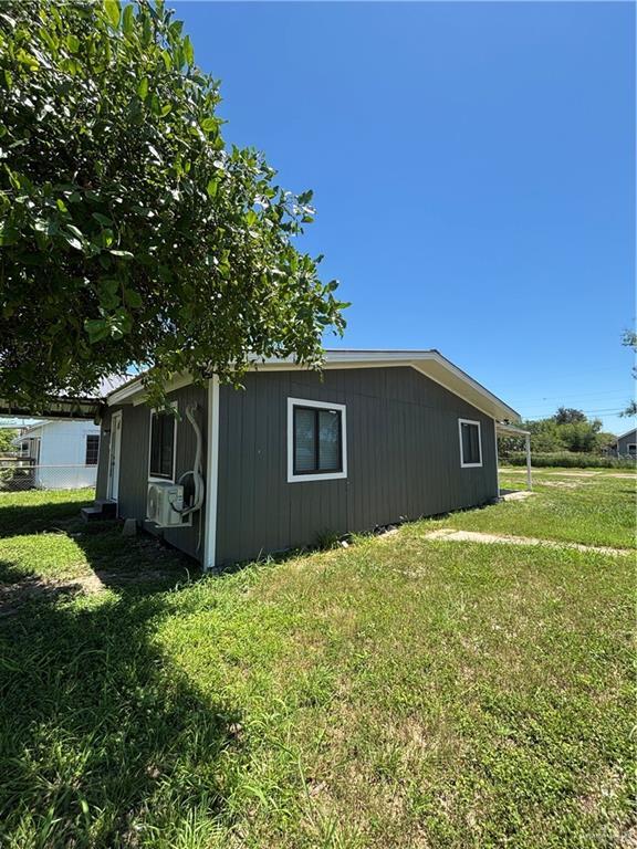 222 S San Pedro St in Edinburg, TX - Building Photo - Building Photo