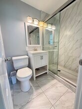 1615 Crest Dr in Lake Worth Beach, FL - Building Photo - Building Photo