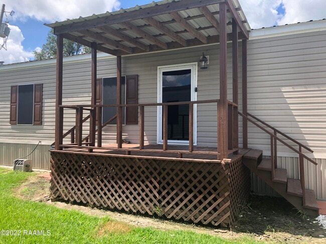 8899 Fusilier Rd in Maurice, LA - Building Photo - Building Photo