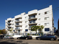 Greenview Apartments in Los Angeles, CA - Foto de edificio - Building Photo