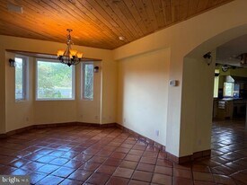 12330 Potomac View Rd in Newburg, MD - Building Photo