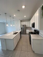 1025 Plantation Ln in Davenport, FL - Building Photo - Building Photo