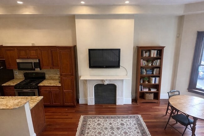 property at 21 Worthington St