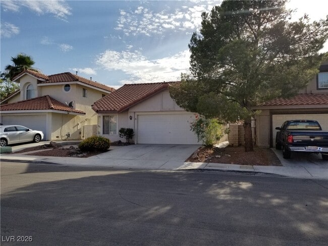 305 Windmere St in Henderson, NV - Building Photo - Building Photo