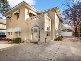 3201 Forest Park Blvd in Fort Worth, TX - Building Photo