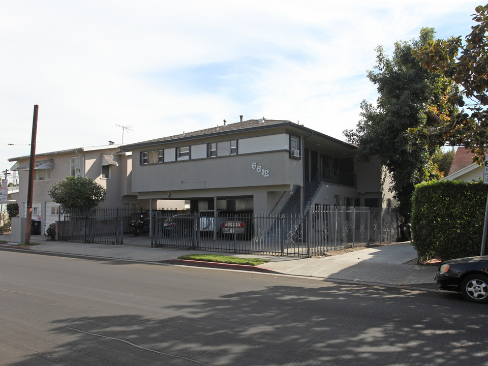 6612 De Longpre Ave in Los Angeles, CA - Building Photo