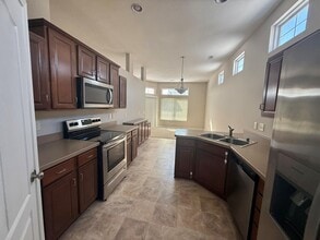 2343 Paragon Mill Dr in Burlington, KY - Building Photo - Building Photo