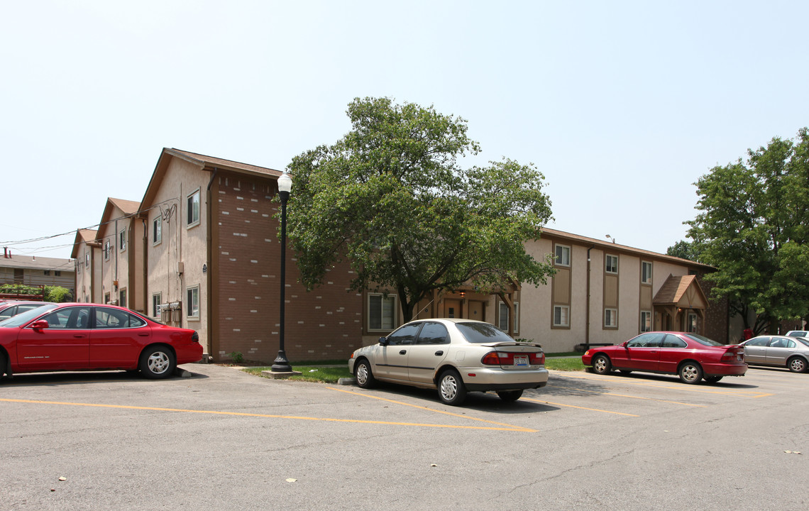 Iuka Park Commons in Columbus, OH - Foto de edificio