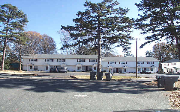 Wallace Townhomes in Charlotte, NC - Foto de edificio - Building Photo