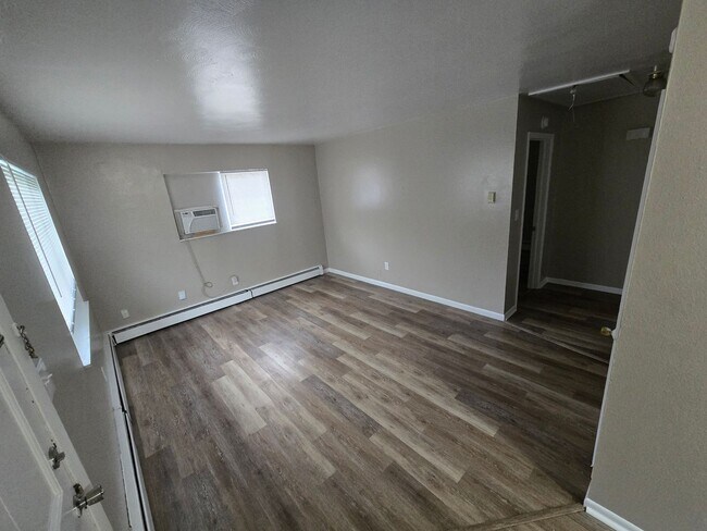 1456 Lebanon St-Unit -1456-B in Toledo, OH - Building Photo - Building Photo