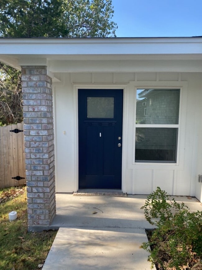1418 Shoshoni Trail-Unit -B in Harker Heights, TX - Building Photo - Building Photo