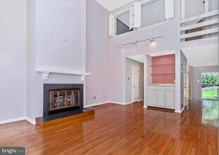 8 Wellfleet Ln in Chesterbrook, PA - Building Photo - Building Photo
