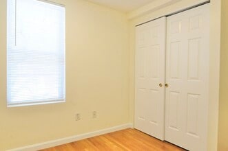 195 Maverick St, Unit 3 in Boston, MA - Foto de edificio - Building Photo