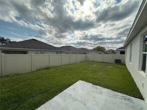 11521 Koti Creek Ln in Thonotosassa, FL - Building Photo - Building Photo