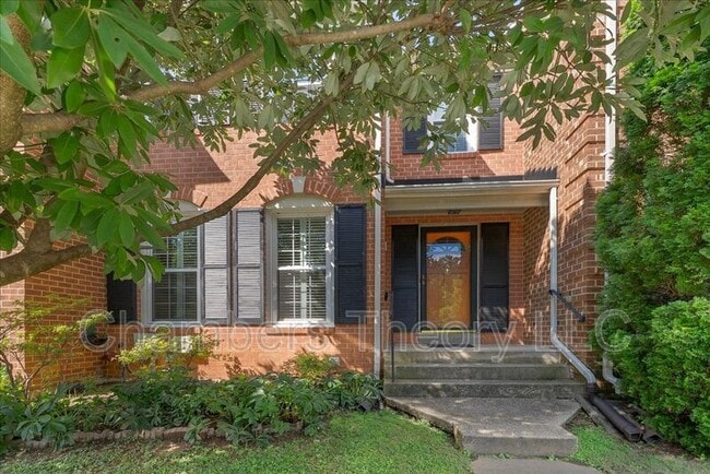property at 7252 Greentree Rd