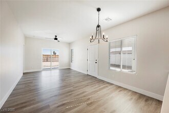 5240 Denning St in Las Vegas, NV - Building Photo - Building Photo