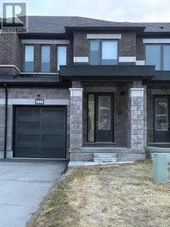 112 Corley St in Kawartha Lakes, ON - Building Photo - Building Photo