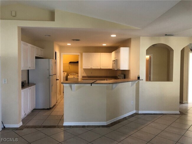 174 Partridge St in Lehigh Acres, FL - Building Photo - Building Photo