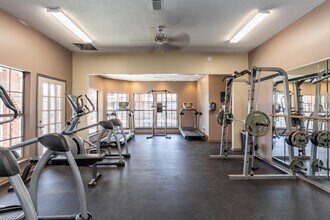 Silverwood Apartments in Mission, KS - Building Photo - Interior Photo
