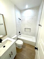 7205 Tippett St in Houston, TX - Building Photo