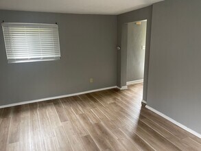 1010 Savey St in Duquesne, PA - Building Photo - Building Photo