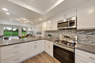 36 Sunrise Dr in Rancho Mirage, CA - Building Photo - Building Photo