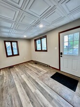 4499 Mt Royal Blvd in Allison Park, PA - Foto de edificio - Building Photo