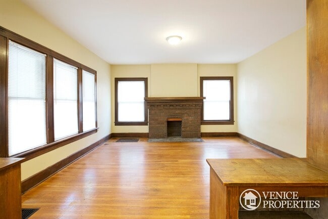 187 E Northwood Ave in Columbus, OH - Building Photo - Building Photo