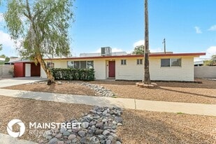 7126 E 34th St in Tucson, AZ - Building Photo